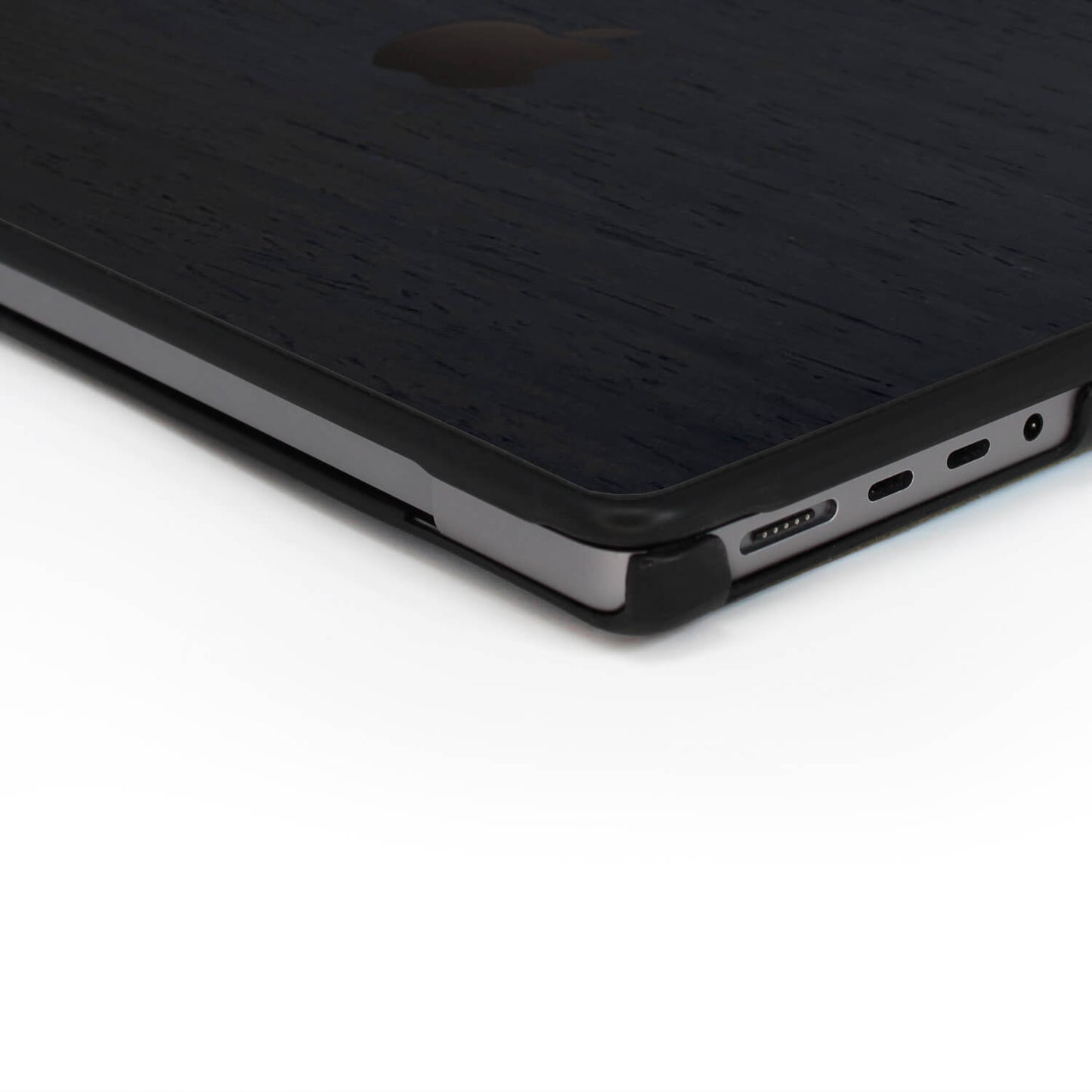 alt:Wood MacBook Case | BA-CASE-Pro16M1, BA-CASE-Pro14, BA-CASE-Air13M2, BA-CASE-Air15, BA-CASE-Pro1320, BA-CASE-Air20
