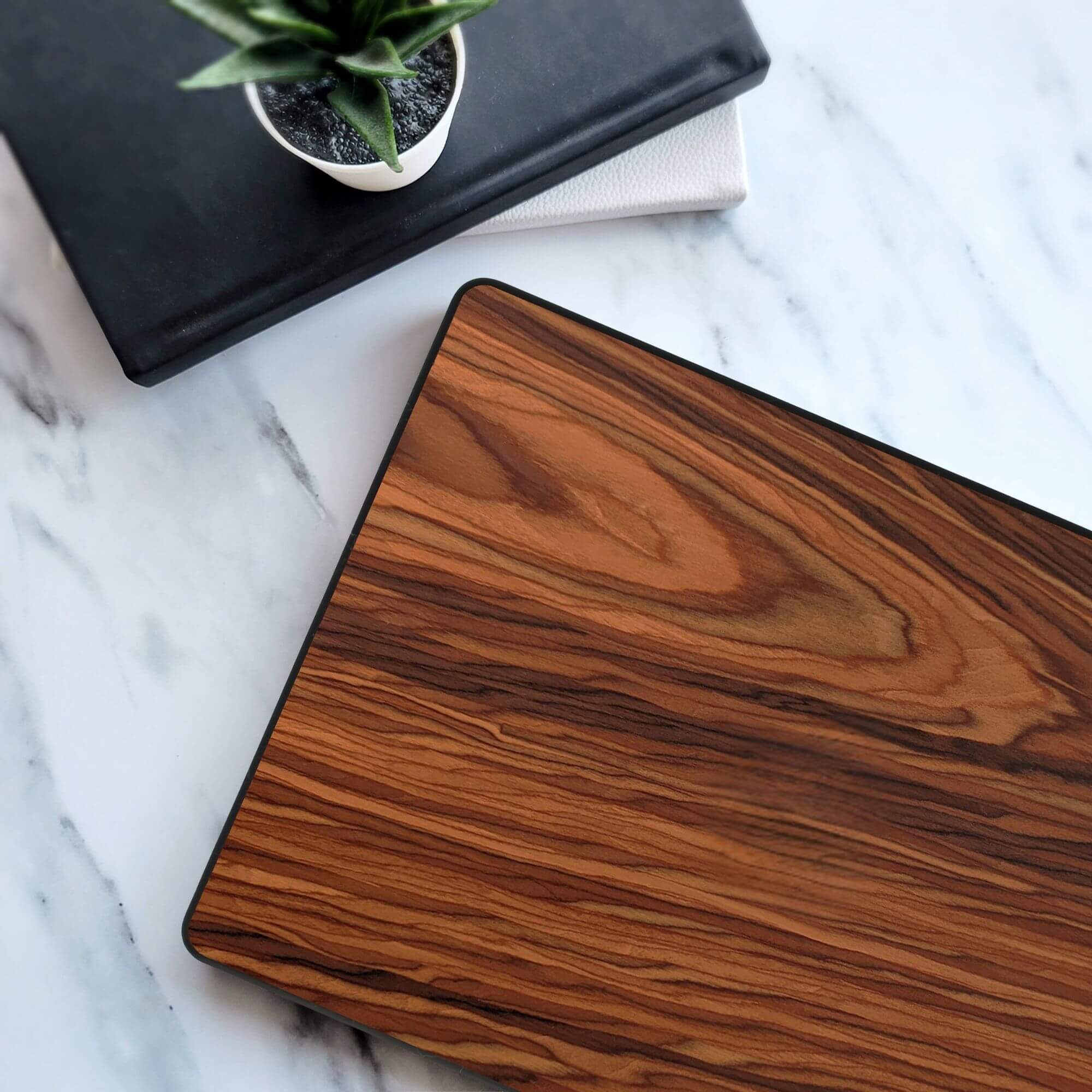 alt:Wood MacBook Case | RW-CASE-Pro16M1, RW-CASE-Pro14, RW-CASE-Air13M2, RW-CASE-Air15, RW-CASE-Pro1320, RW-CASE-Air20